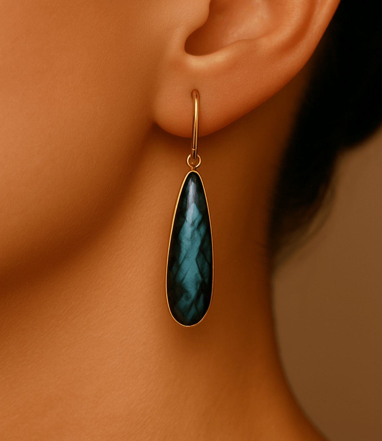 Drop labradorite earrings plated in 18k gold - Lalka Beauty Co.