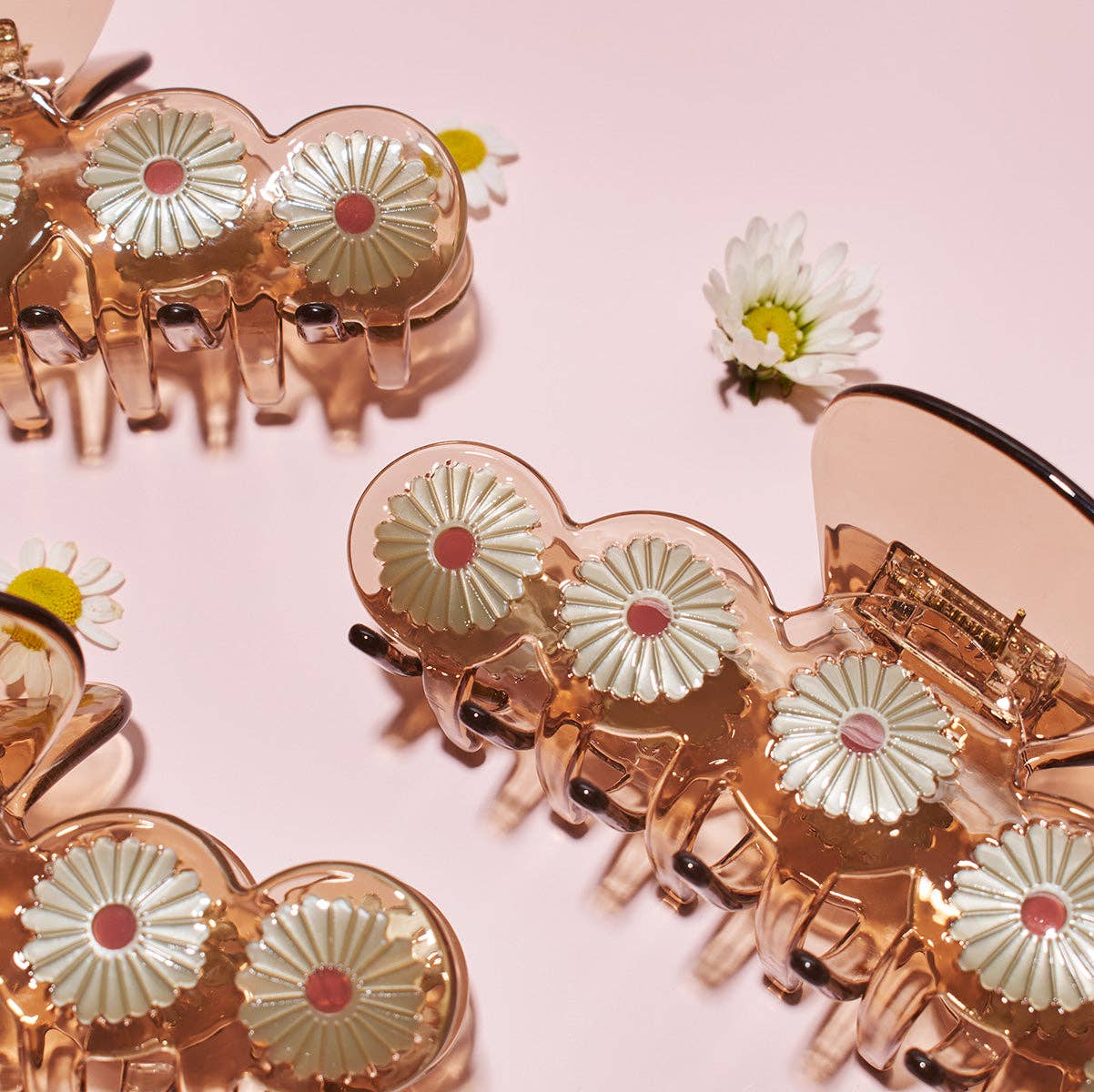 Eclipta Daisy Flower XL Hair Claw in Clear Brown Acetate - Lalka Beauty Co.