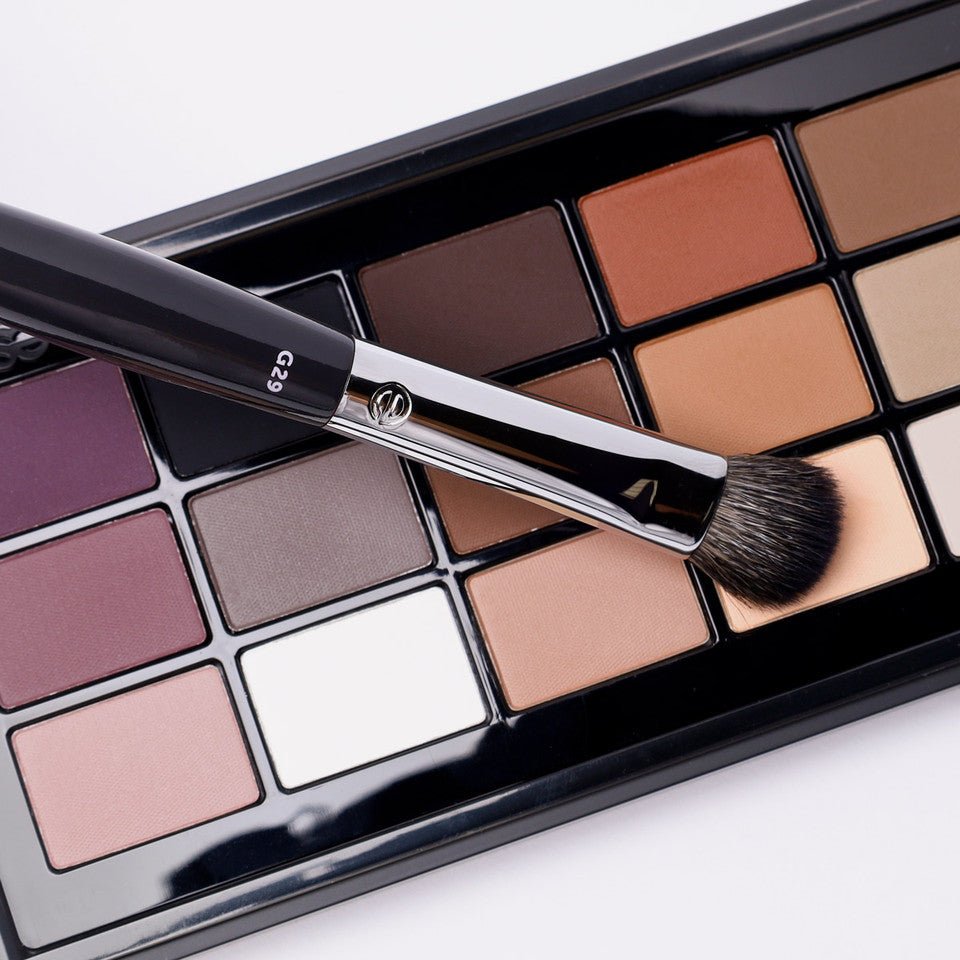 ESUM G29 All Over Eyeshadow Brush - Lalka Beauty Co.