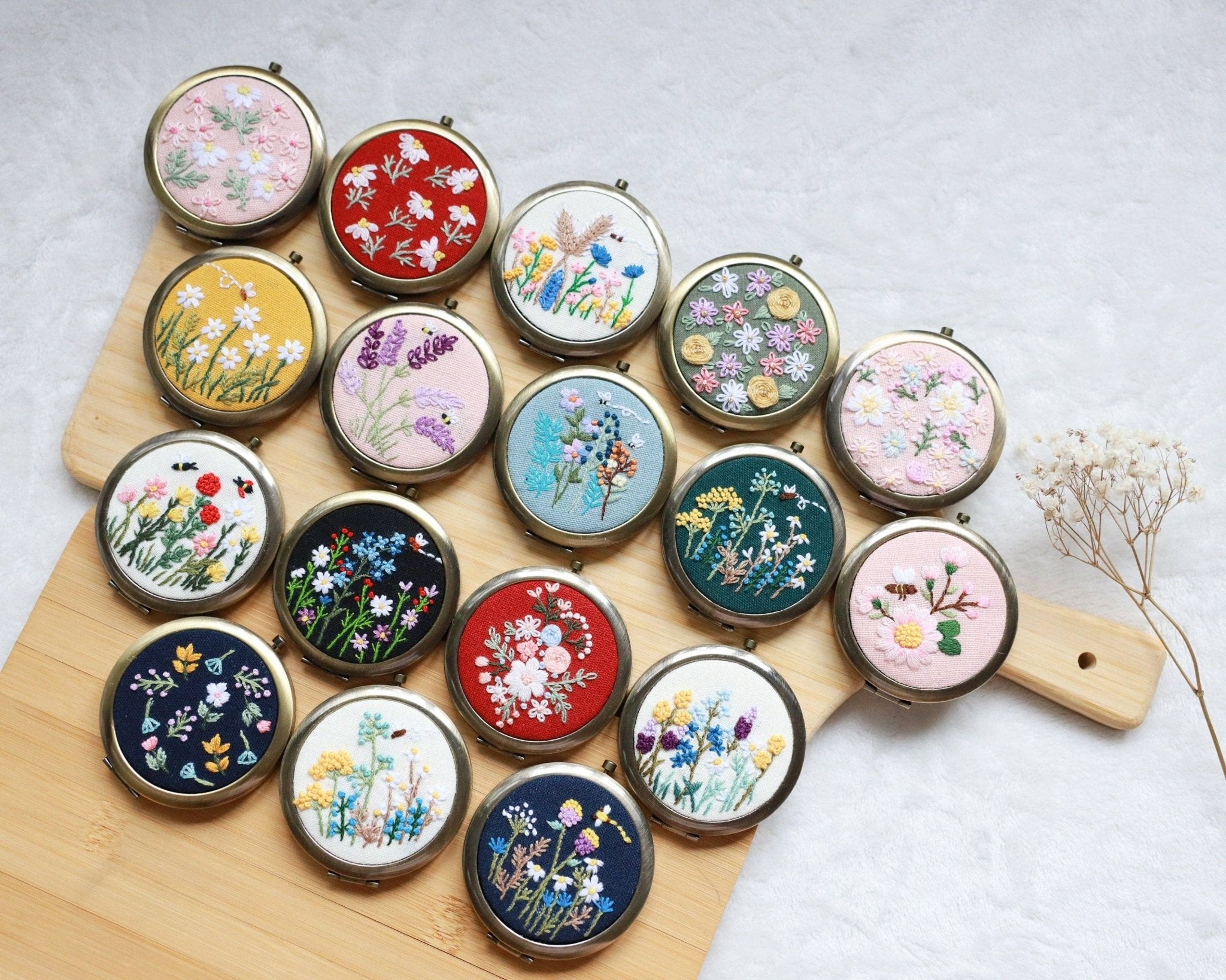 Floral Embroidered Compact Mirror - Lalka Beauty Co.