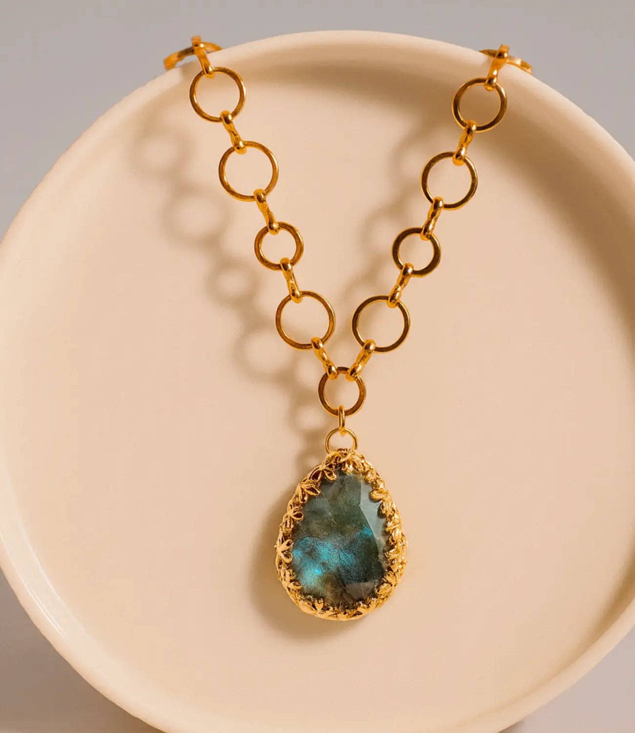 Labradorite Teardrop necklace 18k gold circle chain - Lalka Beauty Co.
