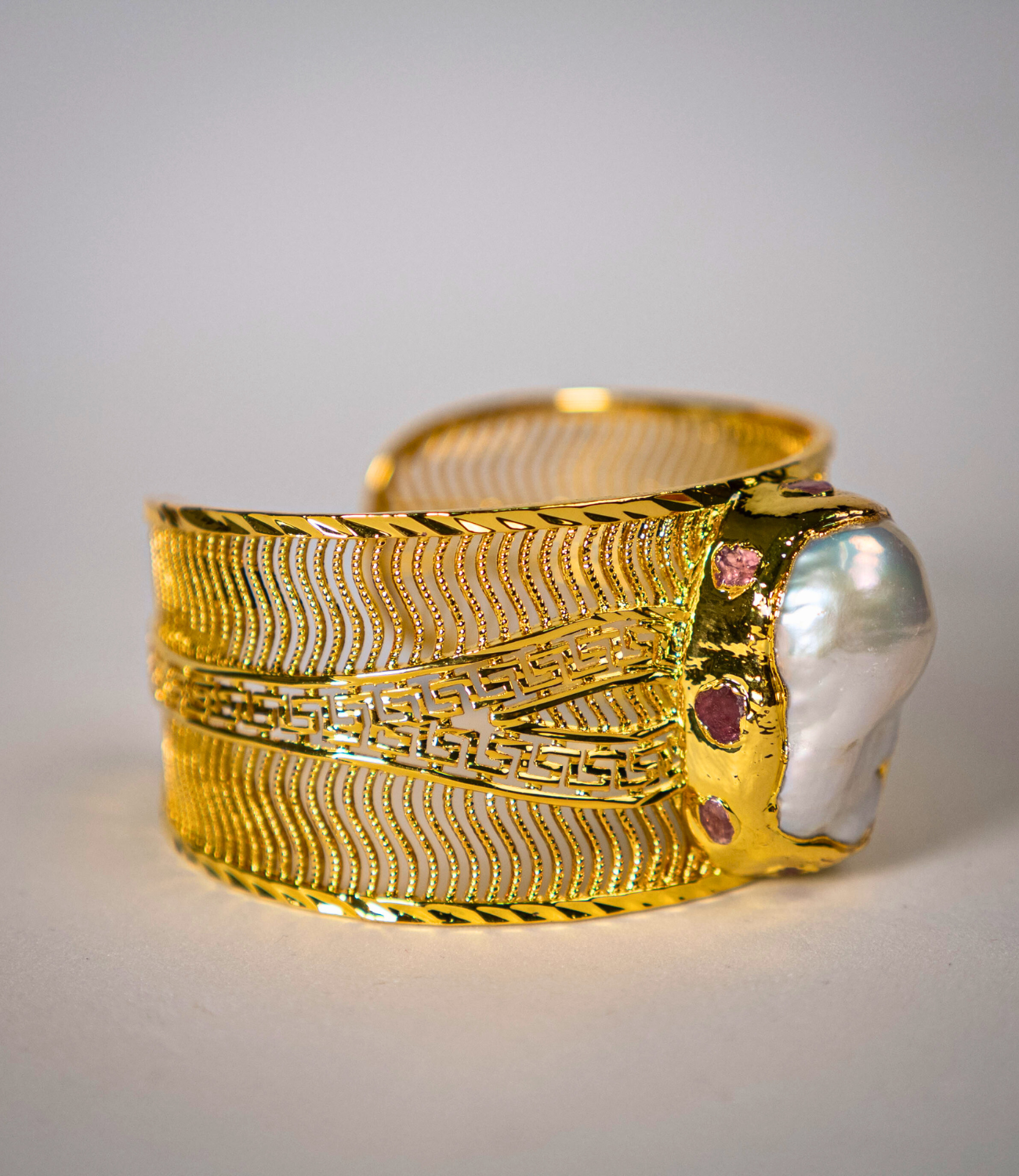 Sculptural Bracelet with Baroque Pearl and Burgundy Natural Stones – 18K Gold Plated