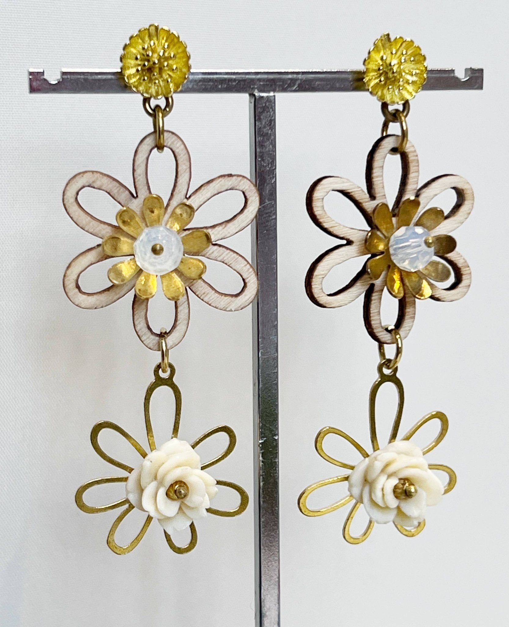 Beauty Vintage Double Flower Dangle Earrings in Creme/Beige - Lalka Beauty Co.