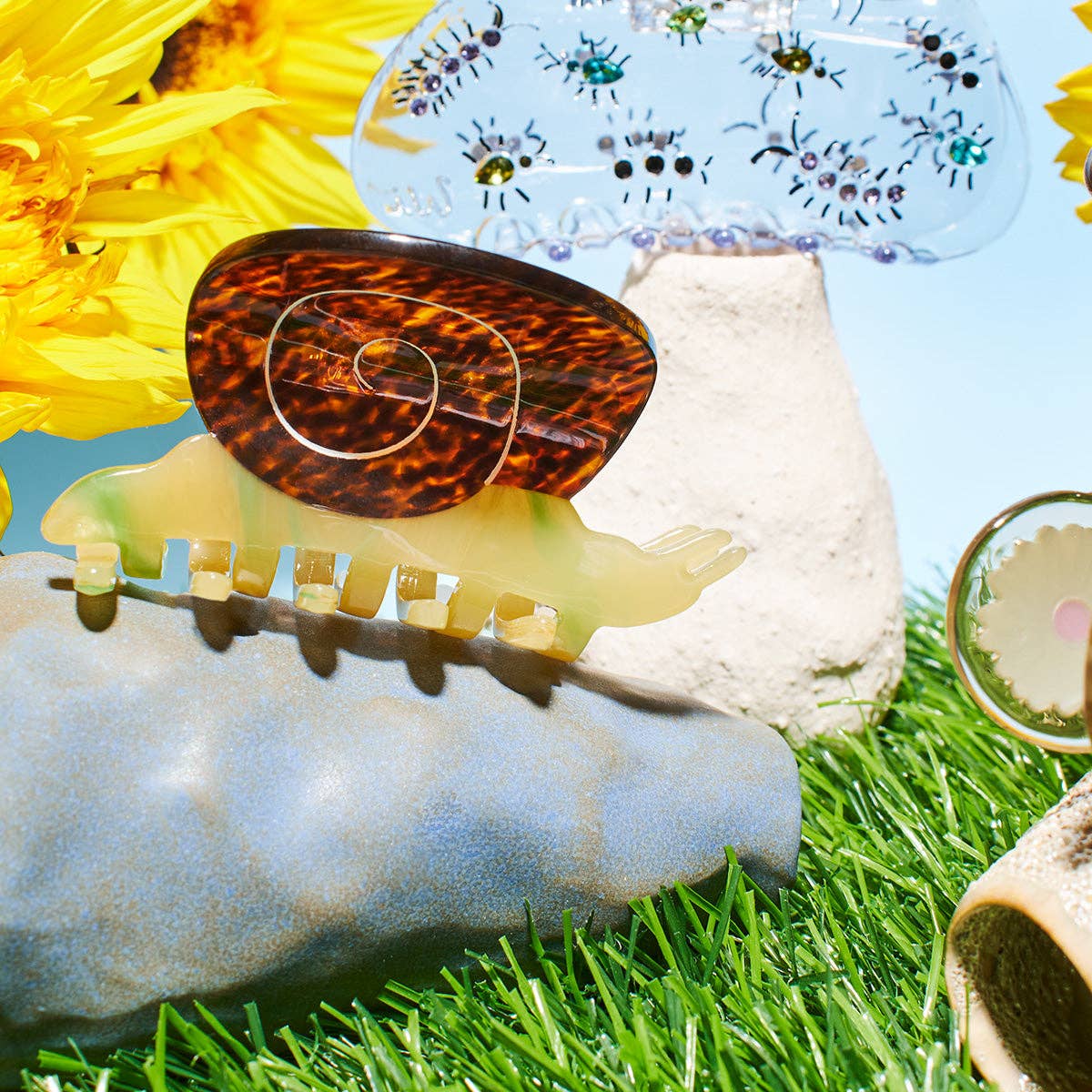 Garden Snail Small Hair Claw in Yellow and Amber Acetate - Lalka Beauty Co.