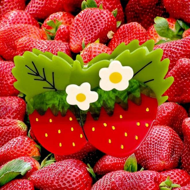 Large Strawberries and Flowers Hair Claw Clip - Lalka Beauty Co.