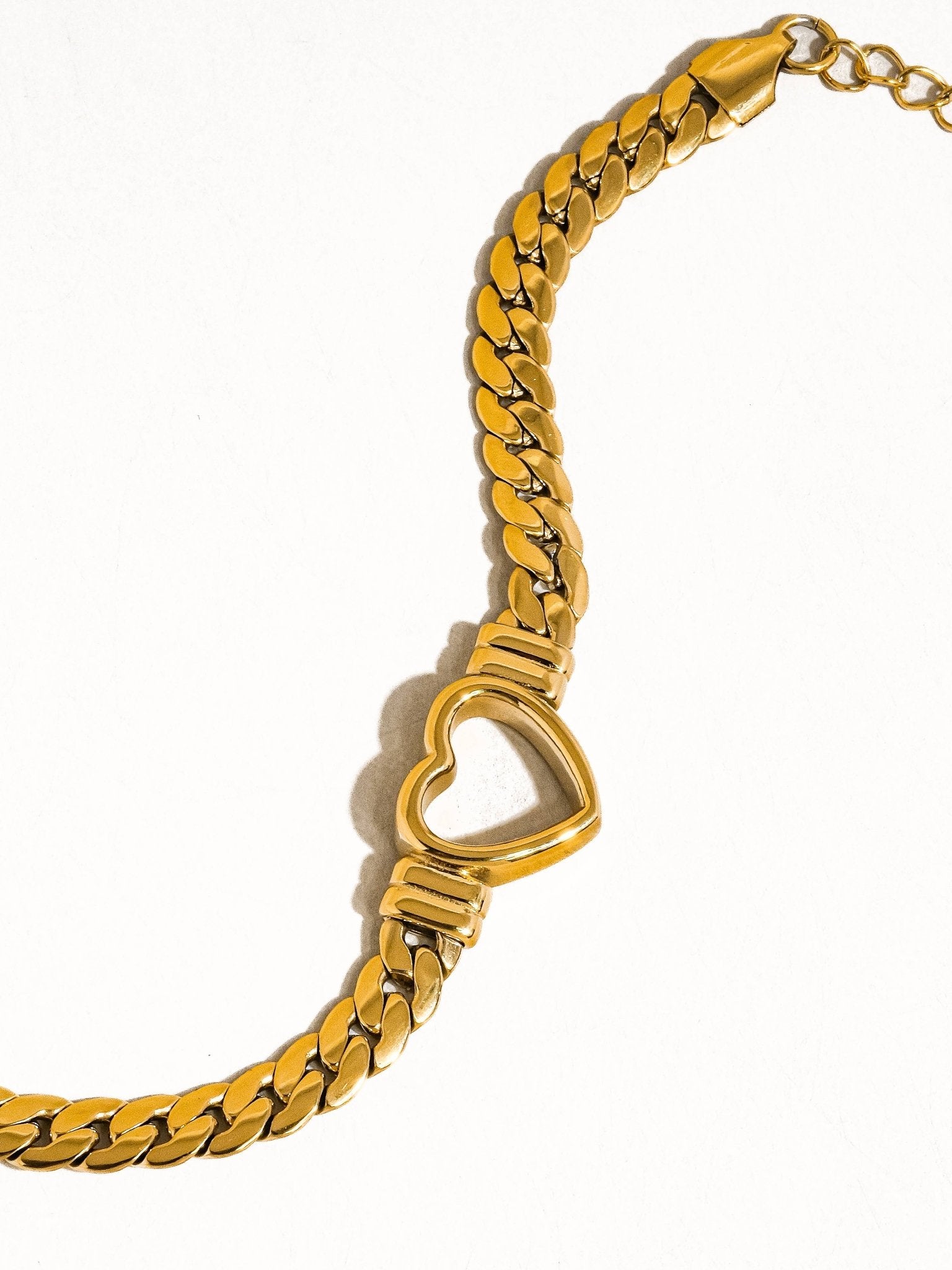 Tessa 14K Non - Tarnish Heart Snake Chain Bracelet - Lalka Beauty Co.