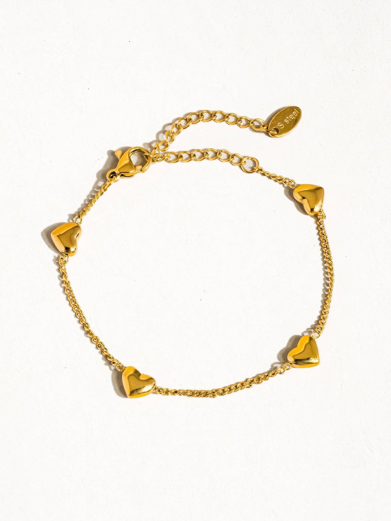 Vivre 18K Gold Non - Tarnish Petite Heart Bracelet Yellow Gold / Bracelet - Lalka Beauty Co.