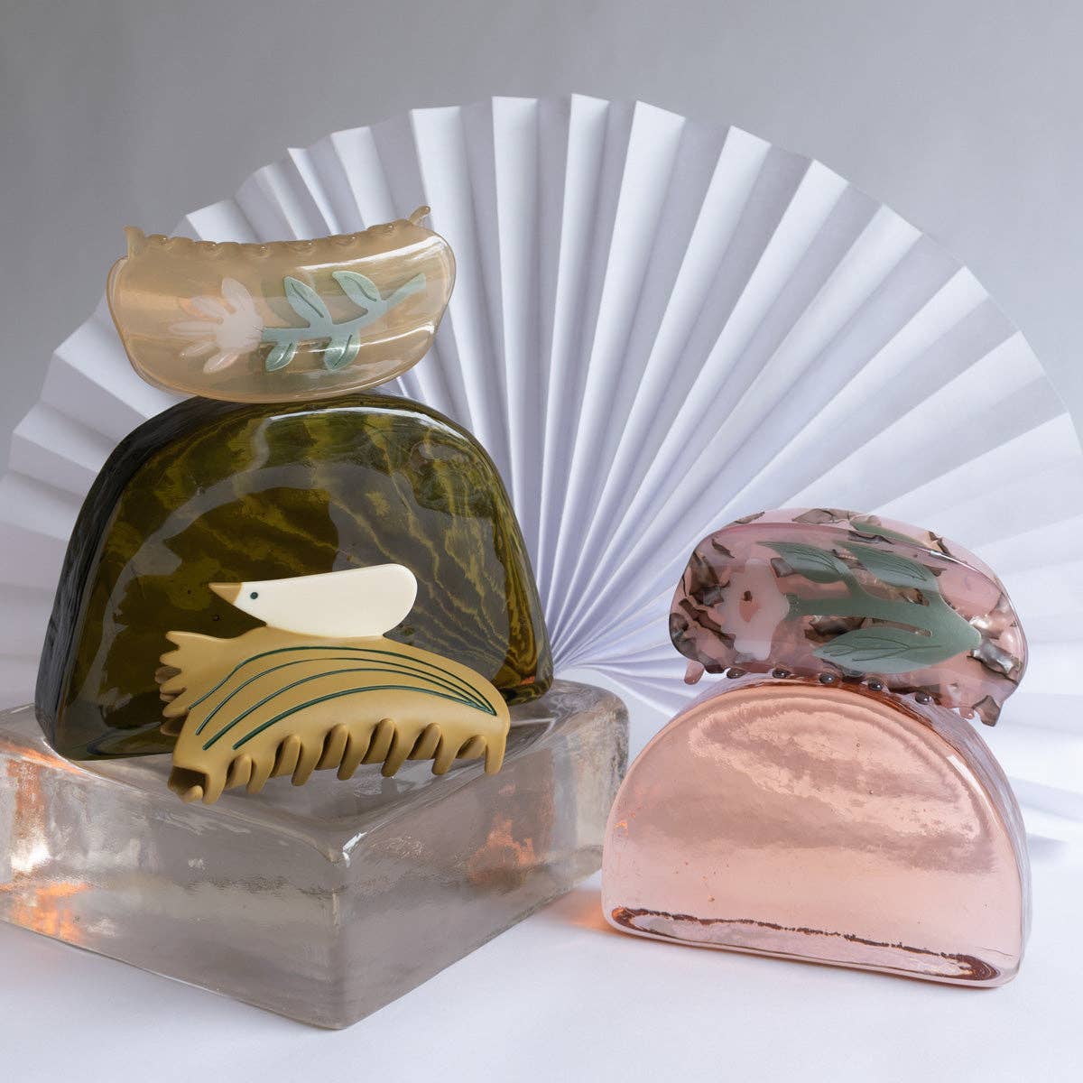 Woodland Sorrel Flower Hair Claw in Frosted Pink Acetate - Lalka Beauty Co.